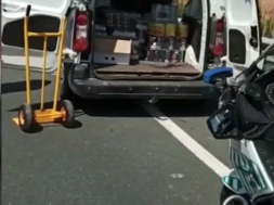 (5160) Incautan más de 100 kilos perecederos transportados en una furgoneta – YouTube – Google Chrome 07_05_2021 13_02_07